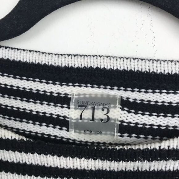 SundaysNYC 713 Oversized Stripe Sweater One Size - Picture 9 of 9